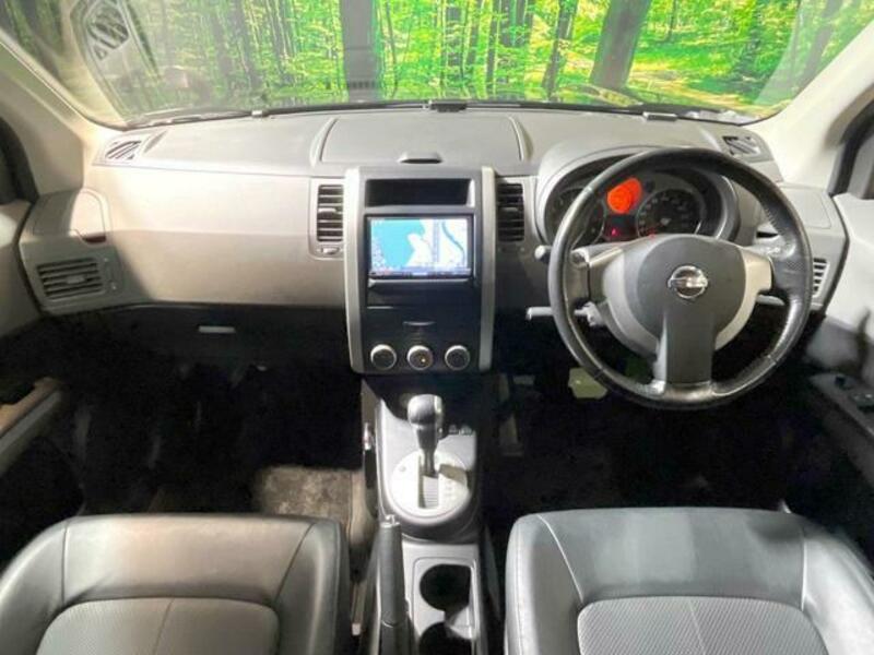 X-TRAIL-1