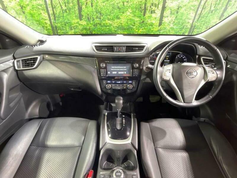 X-TRAIL-1