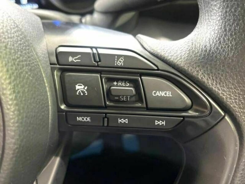 YARIS CROSS