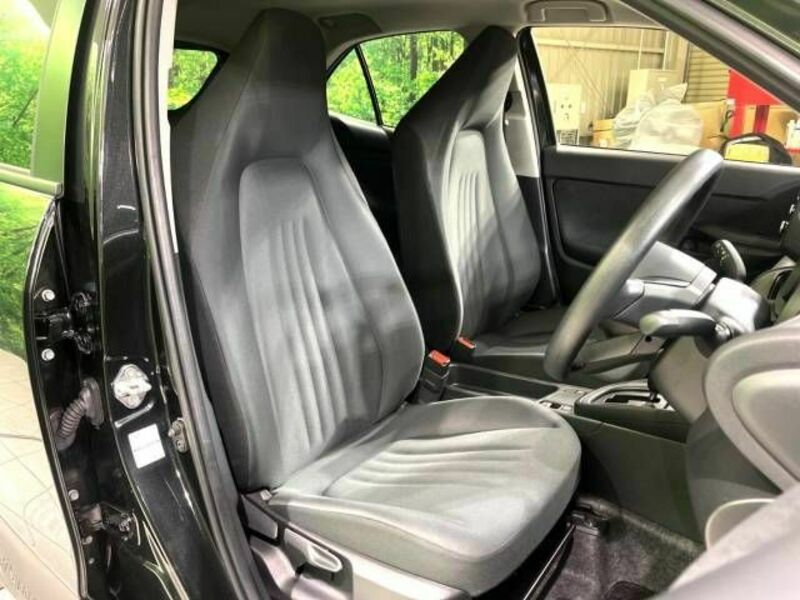YARIS CROSS