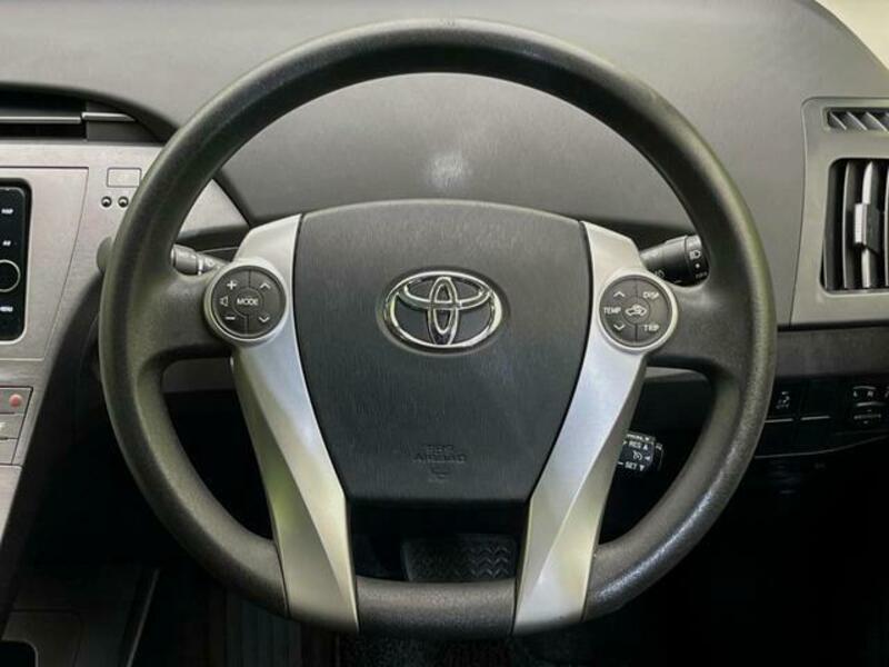 PRIUS-10