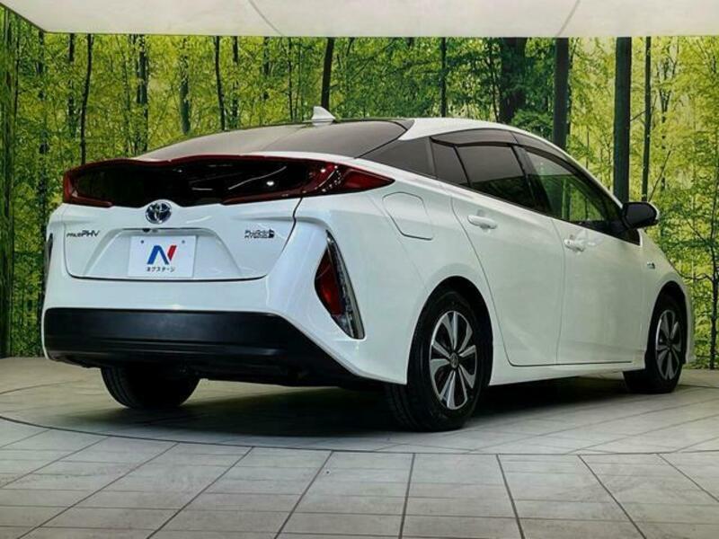 PRIUS PHV