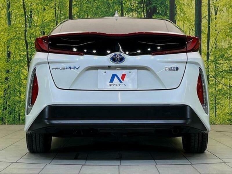 PRIUS PHV