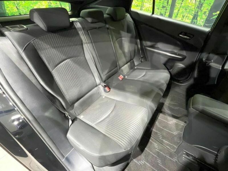 PRIUS-8