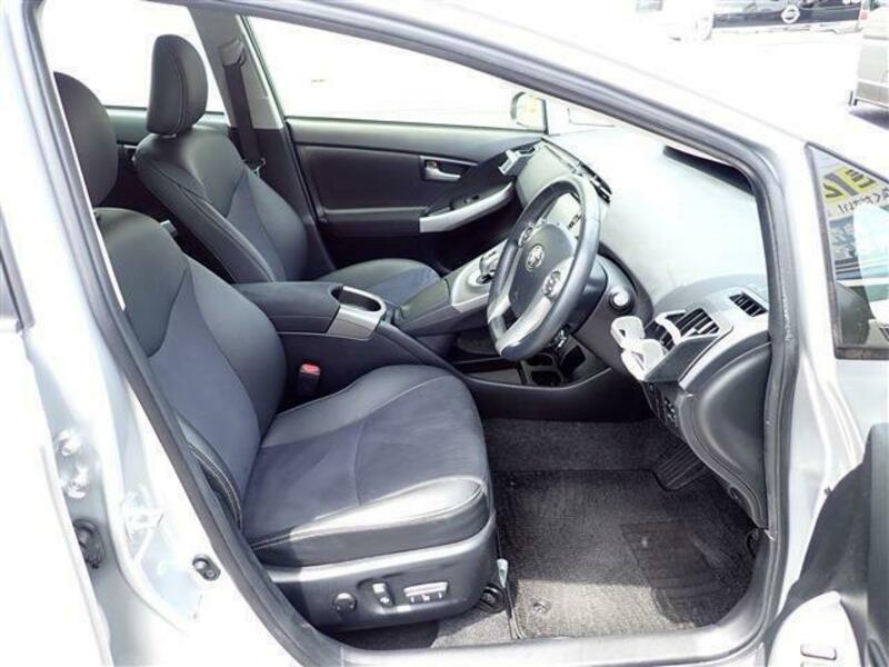 PRIUS-5
