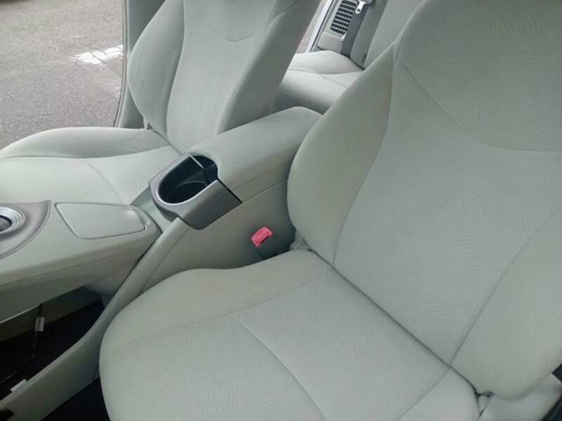 PRIUS-5
