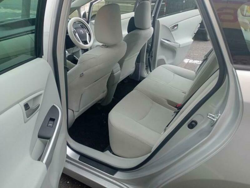 PRIUS-6