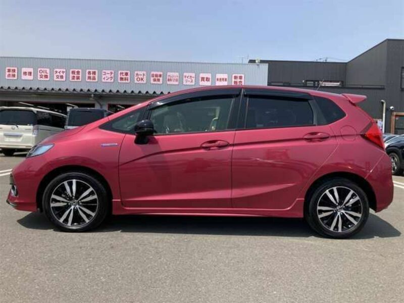 FIT HYBRID