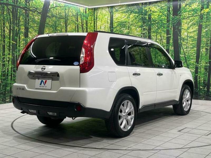 X-TRAIL-16