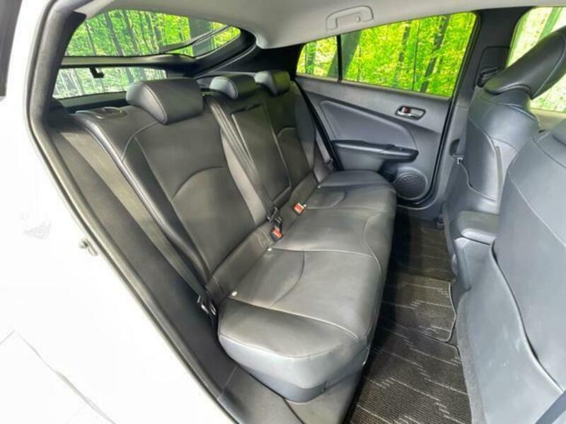 PRIUS-9