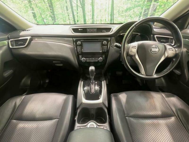 X-TRAIL-1