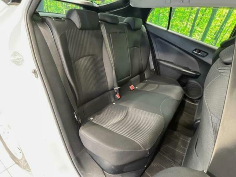 PRIUS-8