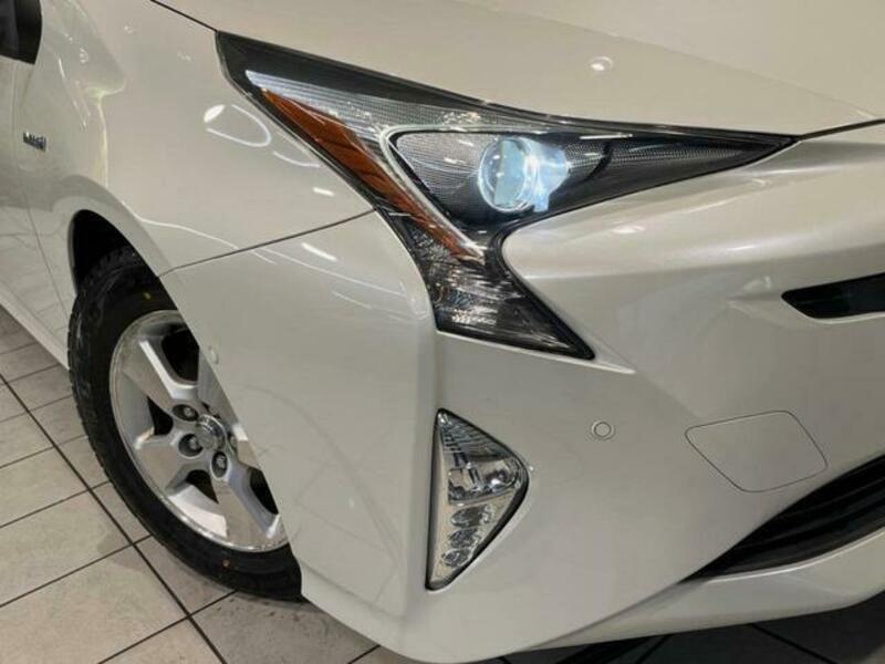 PRIUS-10