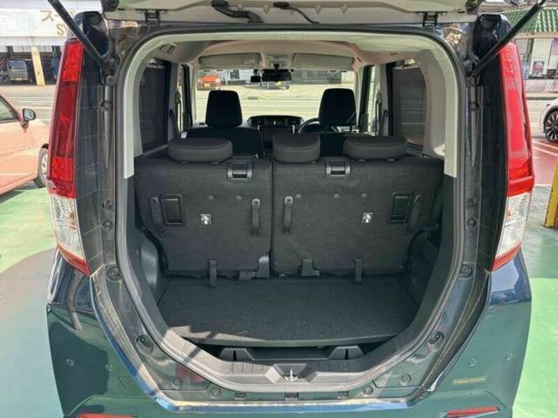 ROOMY-11