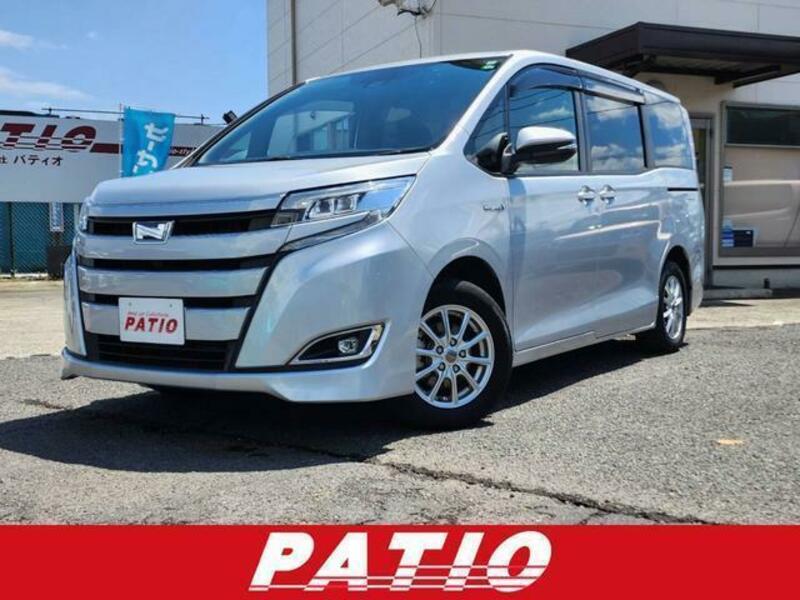 TOYOTA　NOAH