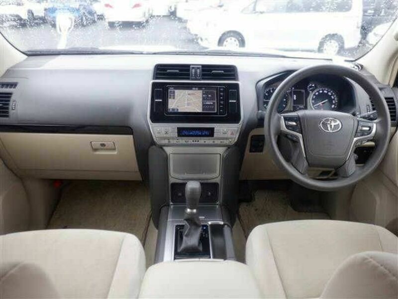 LAND CRUISER PRADO-1