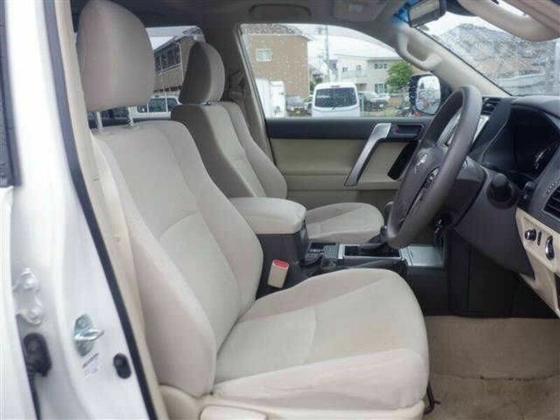 LAND CRUISER PRADO-7