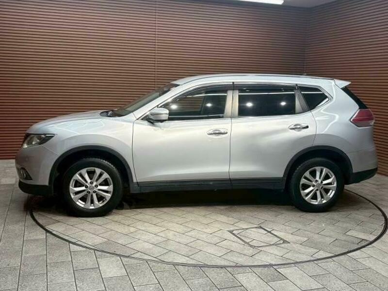 X-TRAIL-16