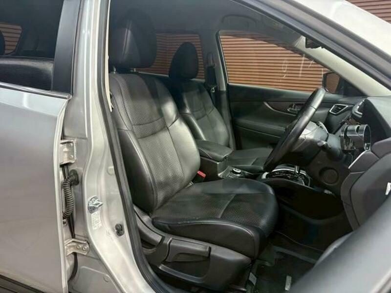 X-TRAIL-8