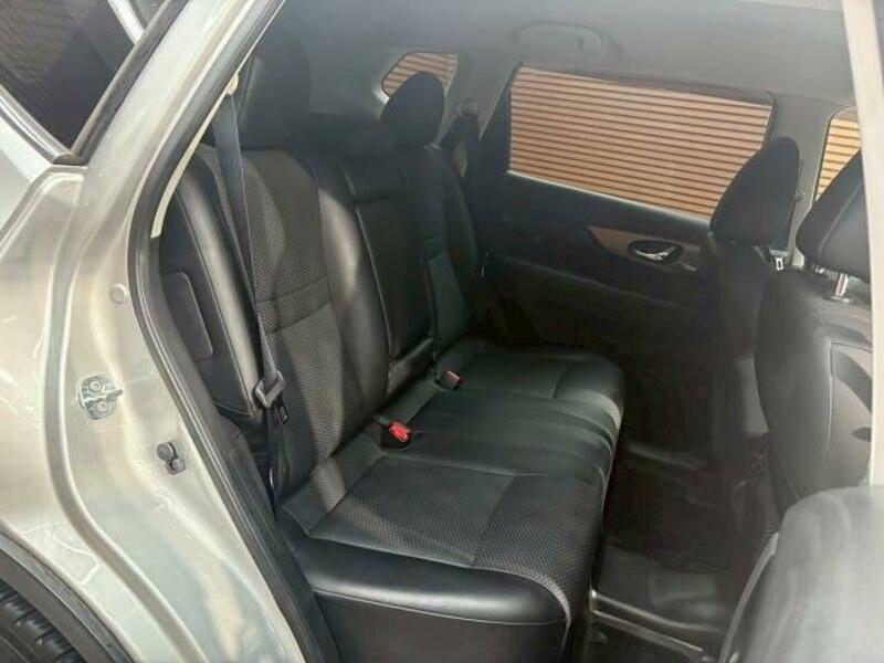 X-TRAIL-9