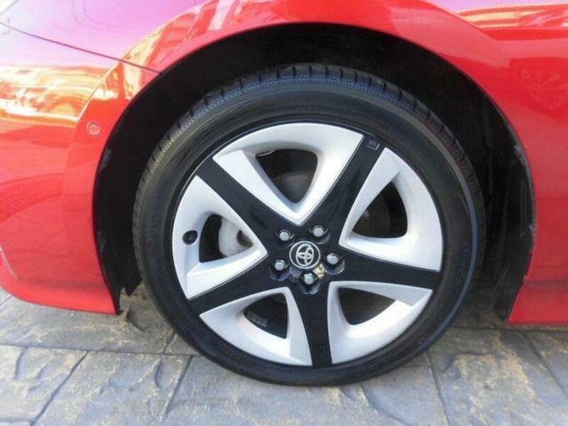 PRIUS-8