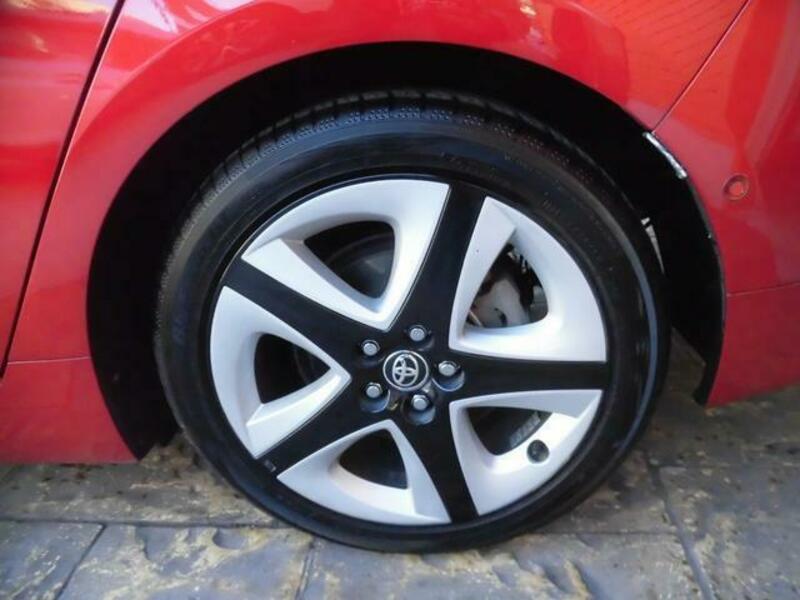 PRIUS-19