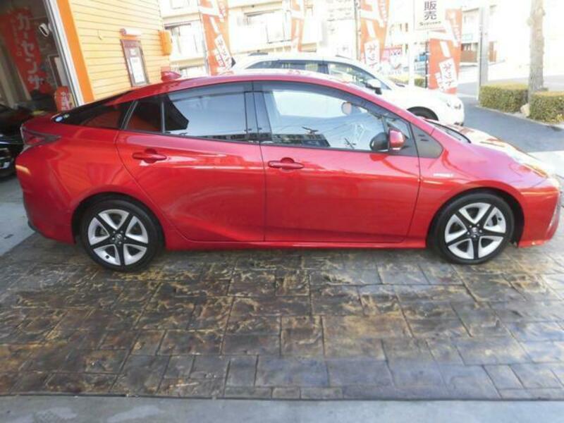 PRIUS-3
