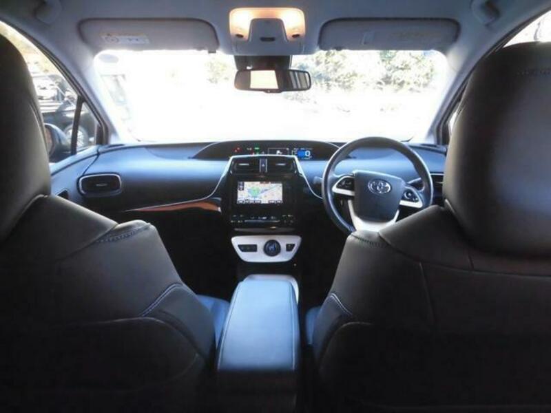 PRIUS-14
