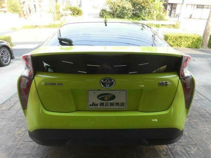 PRIUS-1