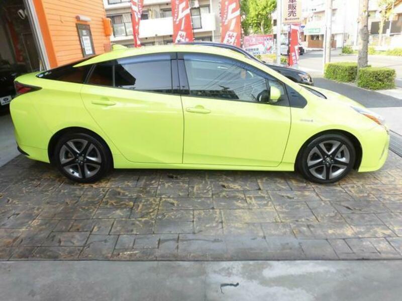 PRIUS-3