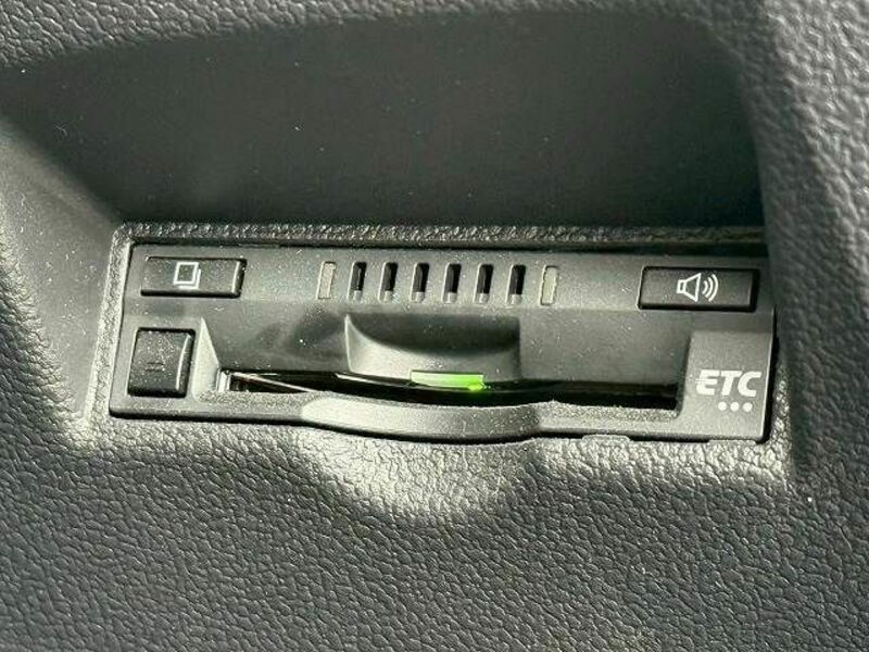 PRIUS-12