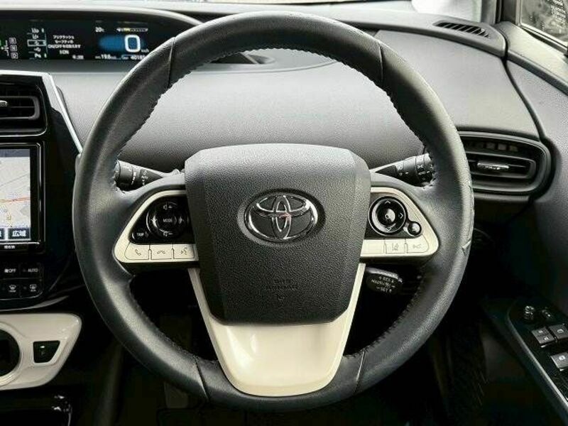 PRIUS-13