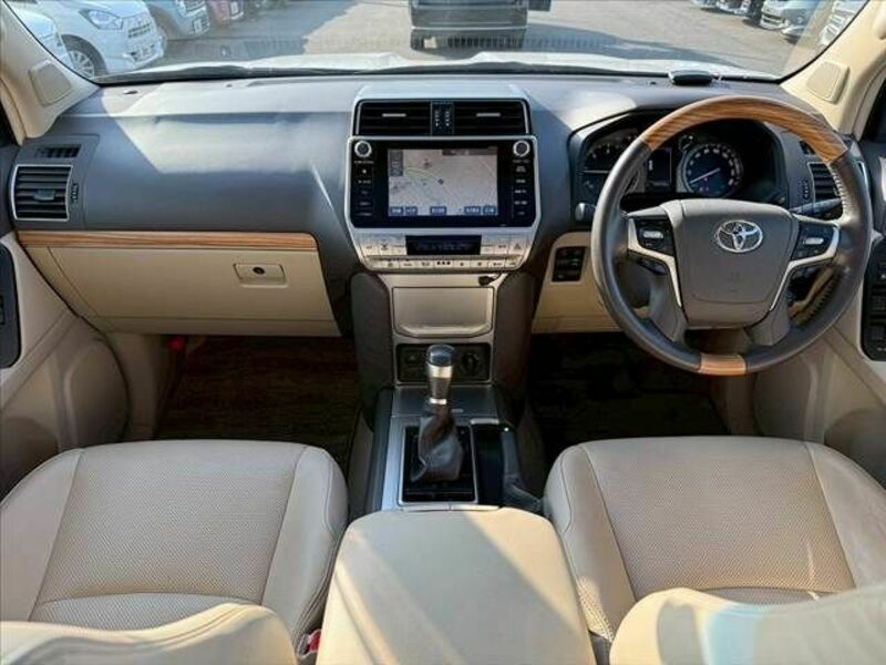 LAND CRUISER PRADO-1