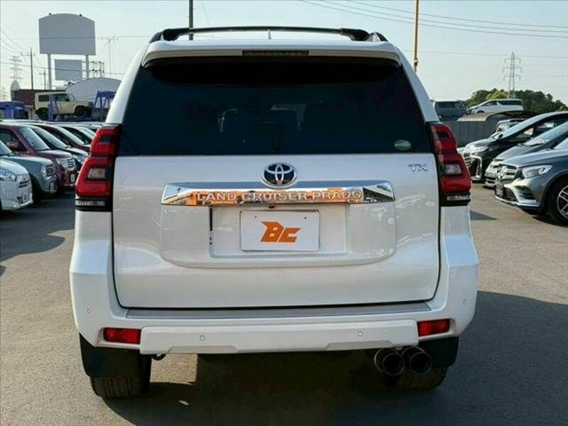 LAND CRUISER PRADO-13