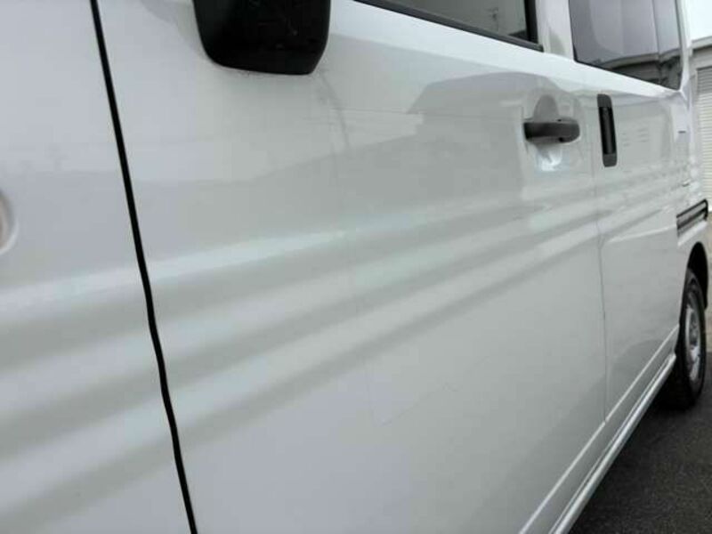 N-VAN