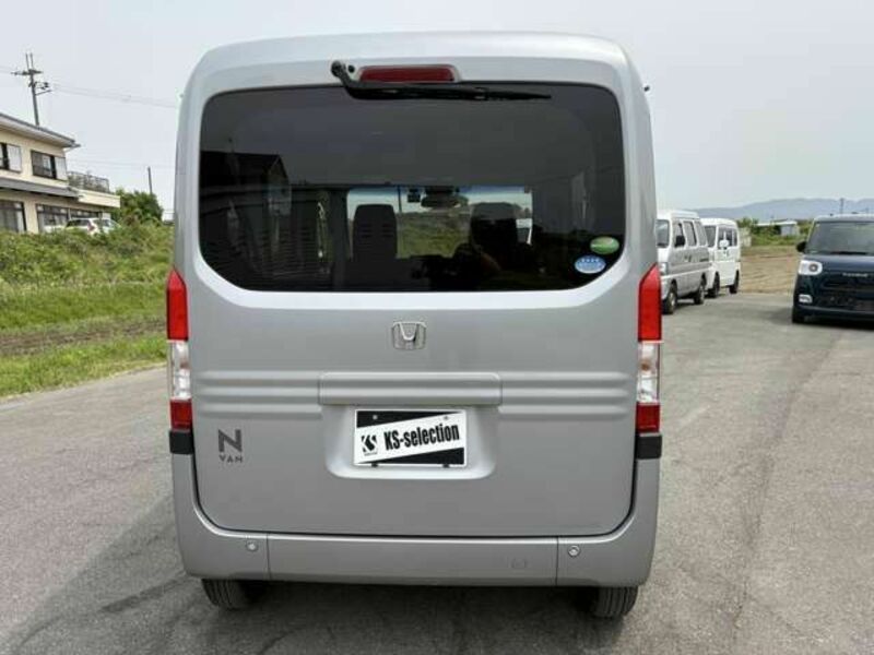 N-VAN