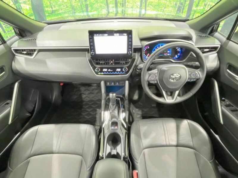 COROLLA CROSS-1