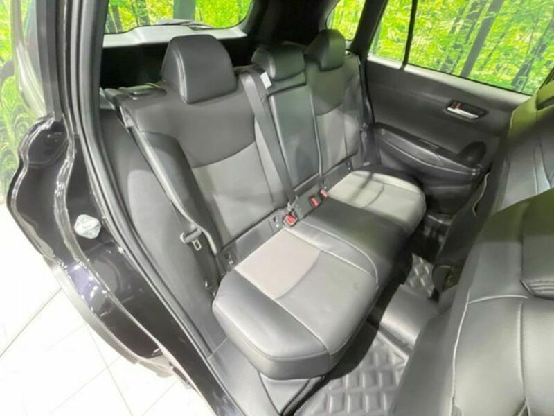 COROLLA CROSS-8