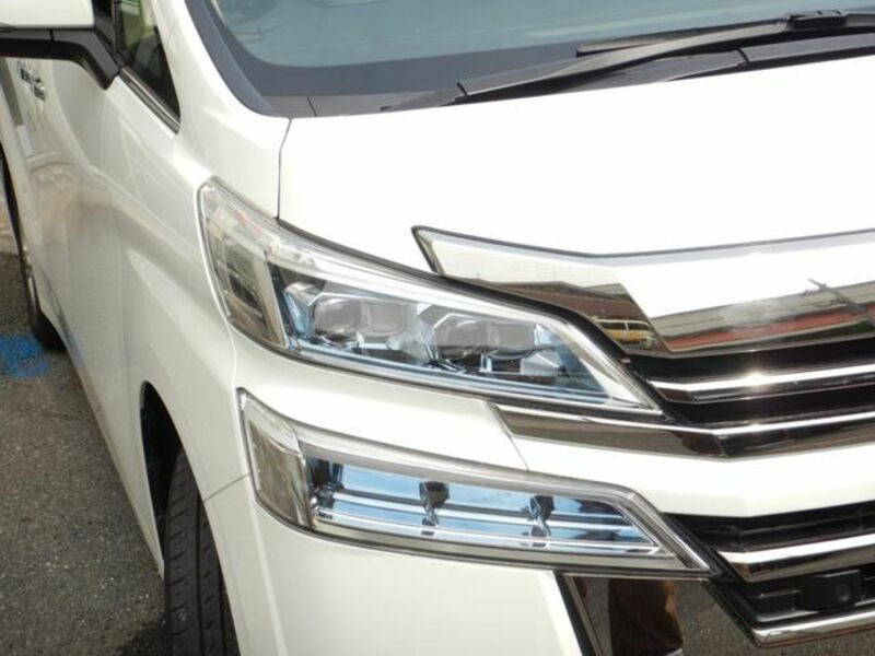 VELLFIRE-4