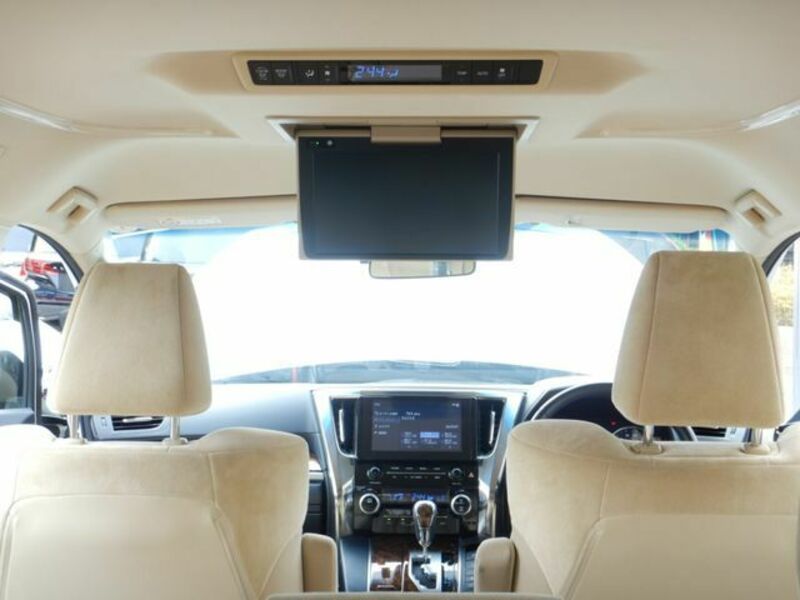 VELLFIRE-14