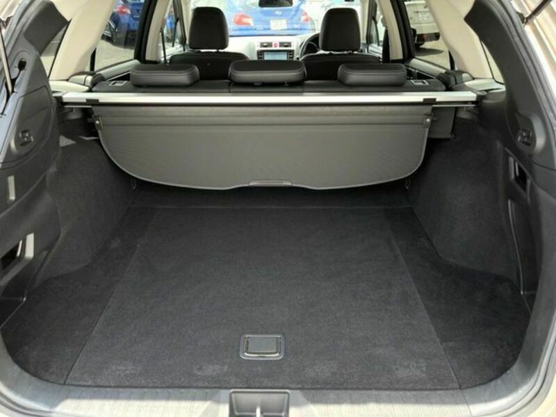 LEGACY OUTBACK