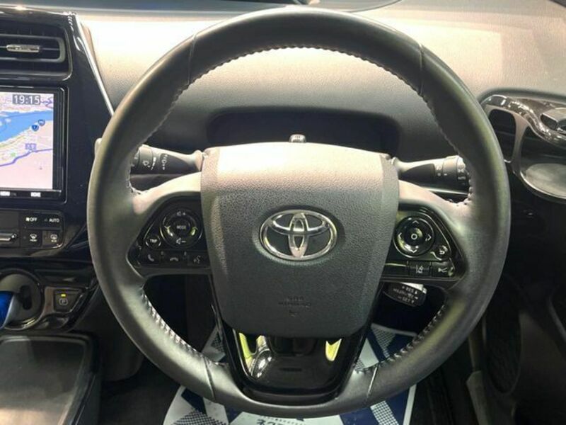 PRIUS-10