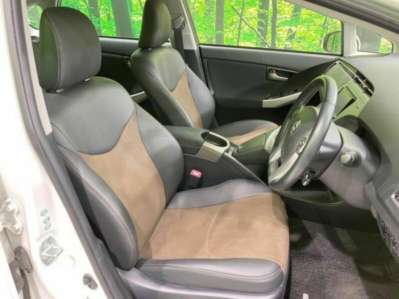 PRIUS-7