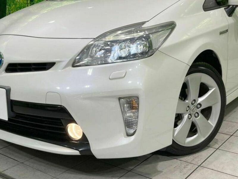PRIUS-11
