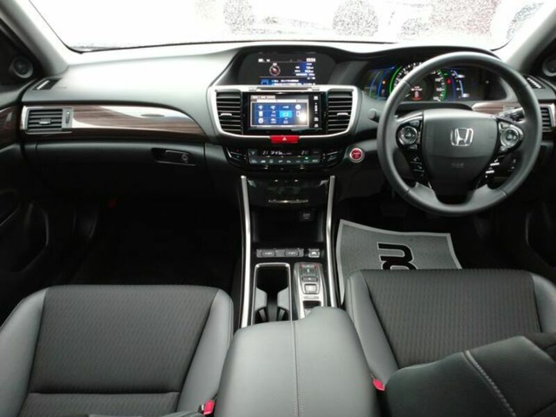 ACCORD HYBRID-8