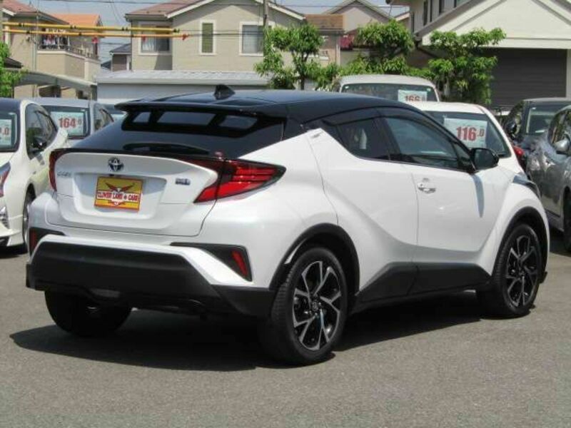 C-HR-12