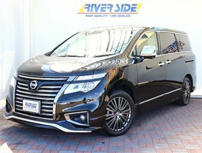 NISSAN ELGRAND