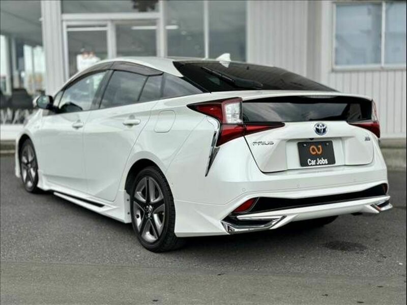 PRIUS-3