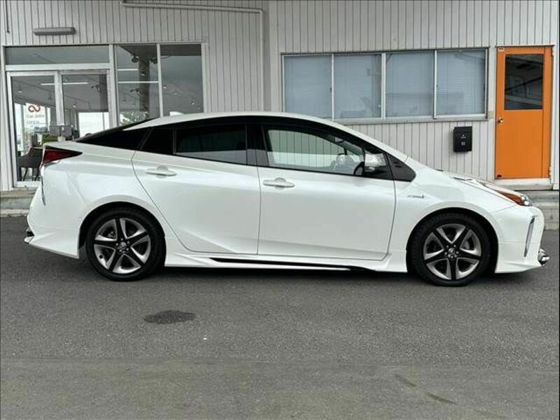PRIUS-5