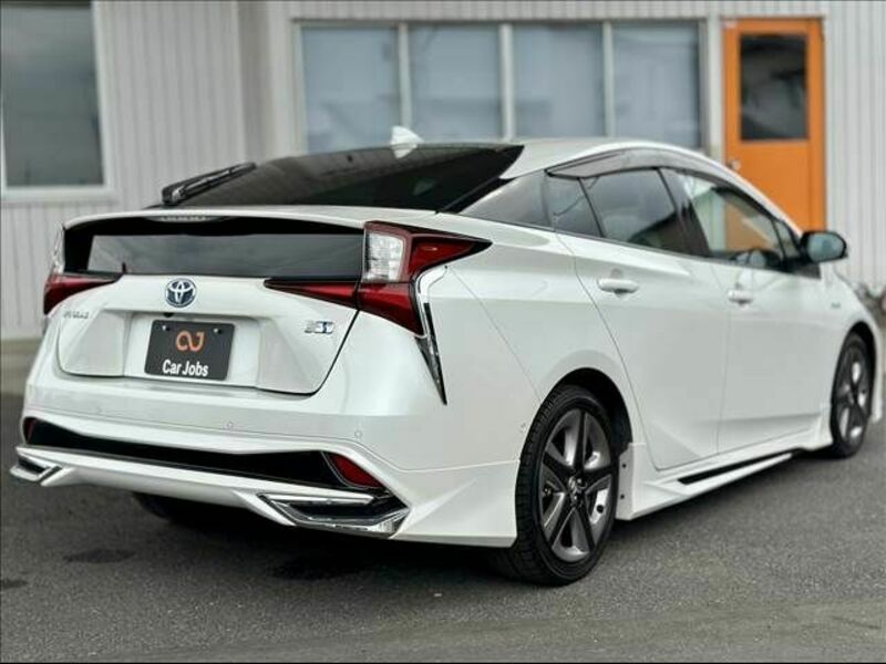 PRIUS-6
